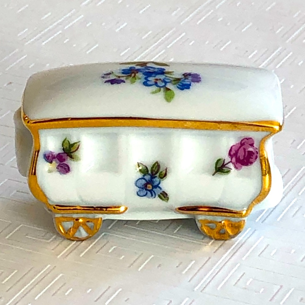 Miniature Limoges caboose